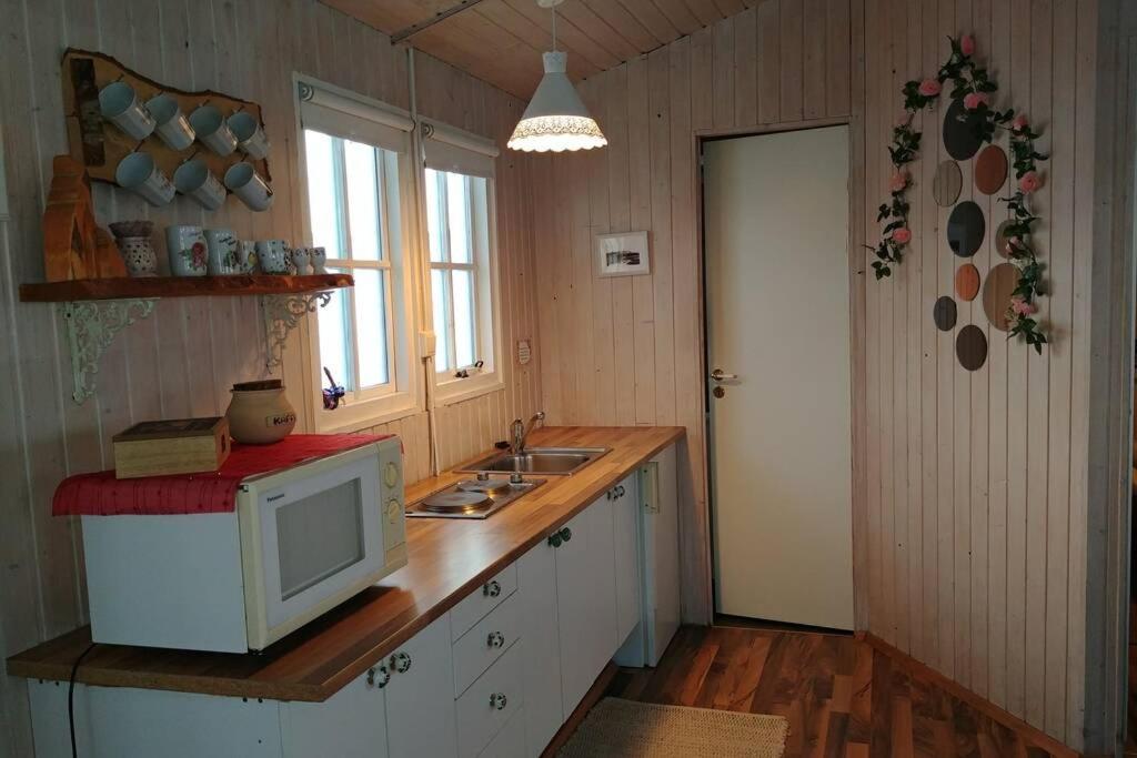 Cosy Cottage-Alfabakki-With Hot Tub Stori-Bakki Luaran gambar